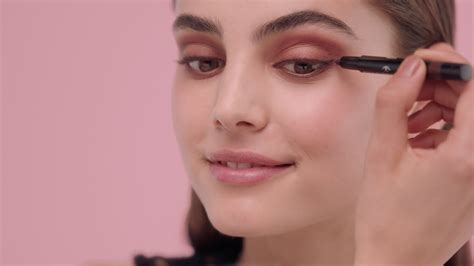 chanel make up tutorial 2020|Chanel eyeshadow tutorial.